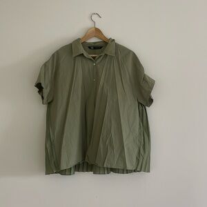 Zara button up collar shirt with pleats